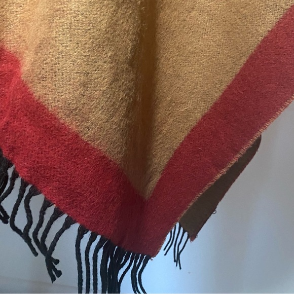 Pro Mod Made in France Soft Wrap Shawl Scarf Poncho Tan/Burgundy - Picture 4 of 5